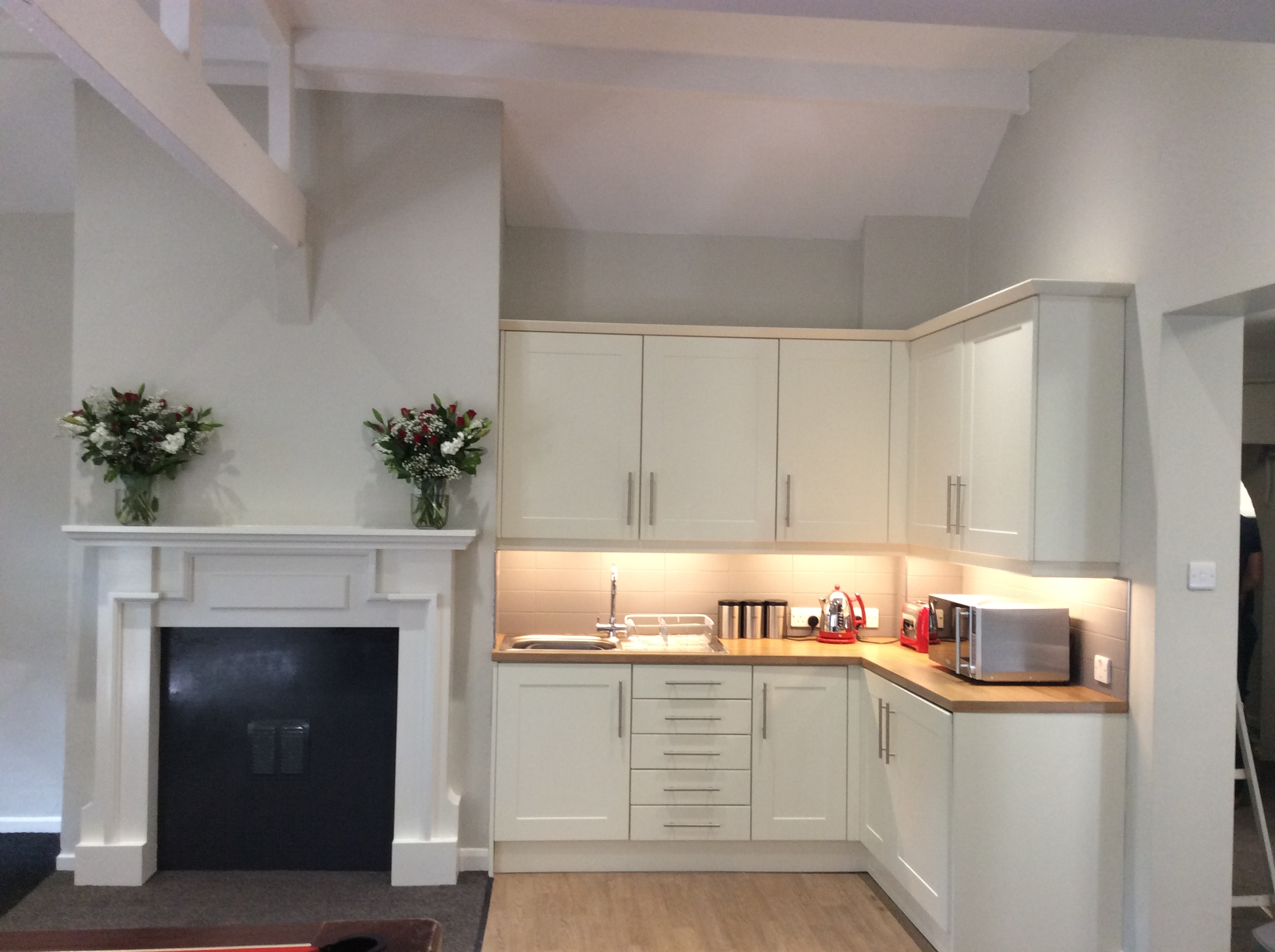 Lupton House Refurbishment: Kitchen and Common Room