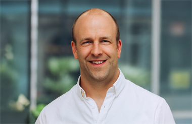 Mr Christopher Thompson